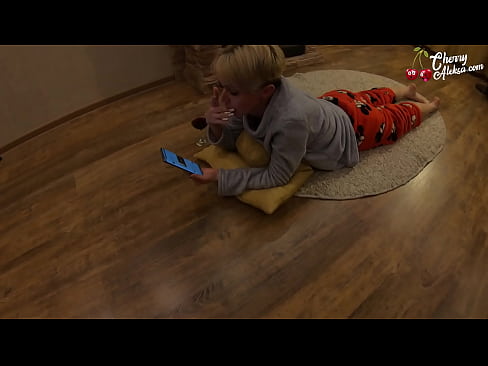 ❤️ Šialená blondínka fajčí obrovský penis a skáče na ňom - análny sex ❤️ Anal video na sk.psi-mass.ru